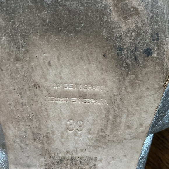 Free People at ease silver mules size 8 / 39. - Picture 5 of 6